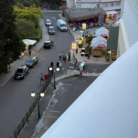 아파트 Miramar Palace 615 *