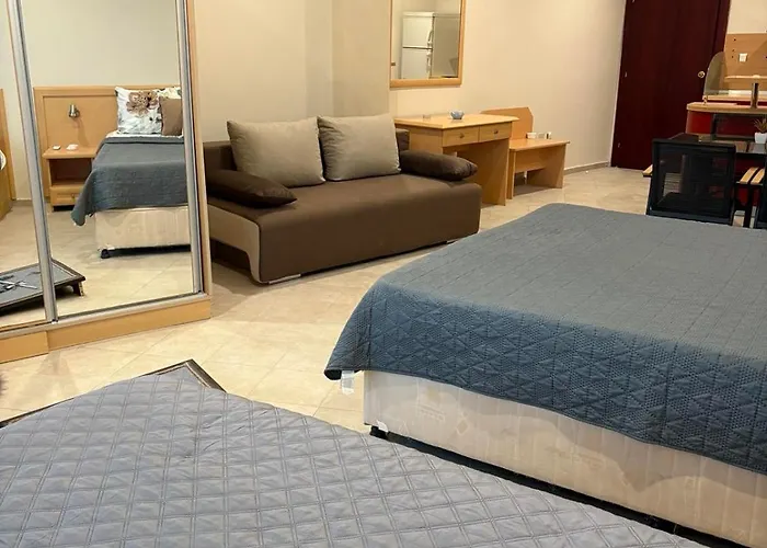 公寓 Miramar Palace 615